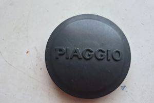 Plastični poklopac dekle varijatora za Piaggio Fly 125 4T 3V — Novi Sad