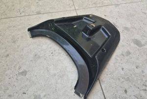 Plastika št. 8 za Kymco Super 9 — črna — Novi Sad