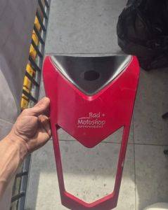 Prednja plastika za Kymco Super 9 — crvena — Novi Sad