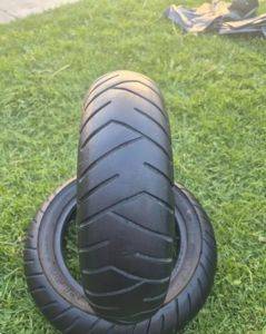 Guma Pirelli 120/70-12 za skuter — Novi Sad