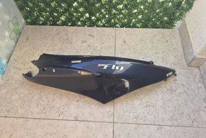 Desna bočna plastika za Piaggio Fly 125 4T 3V — tamnoplava — Novi Sad