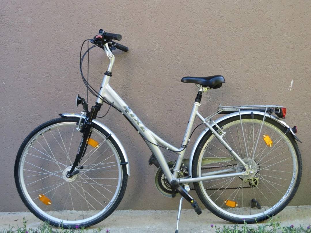 Treking kolo Rixe Chambery 28" — aluminijast okvir 46 cm, 21 prestava Shimano
