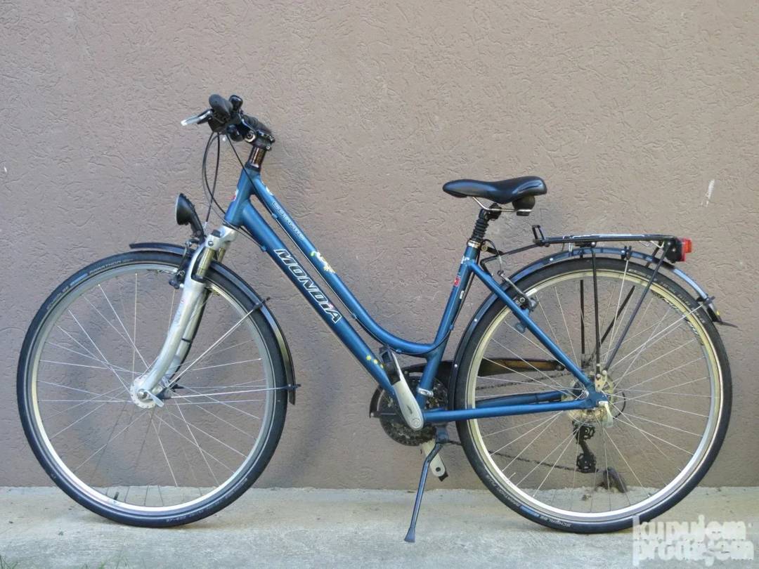 Trekkingrad Mondia Cosmic 28" — Alurahmen, 24 Gänge, Shimano