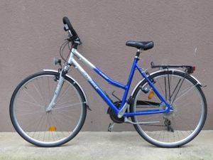 Trekking bicikl Interbike C-2002 28" — aluminijski okvir 54 cm, 24 brzine Shimano — Beograd