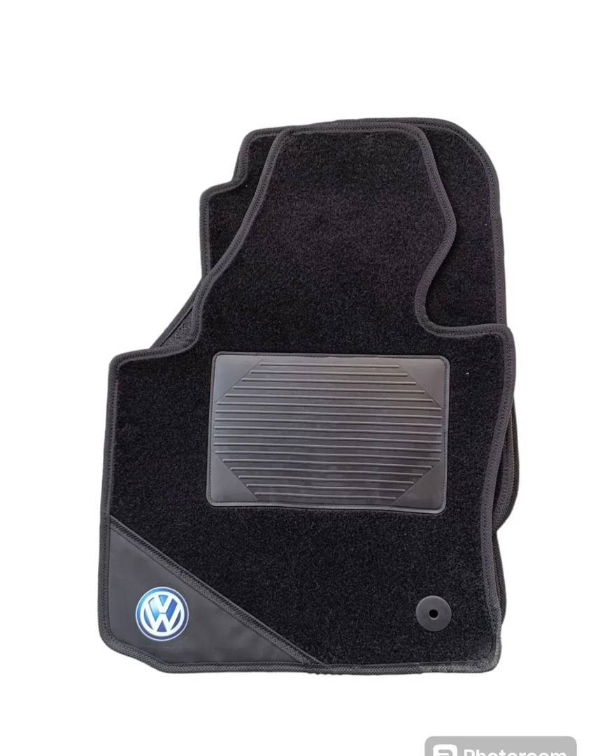 Килимки для VW Touran — гумові та текстильні