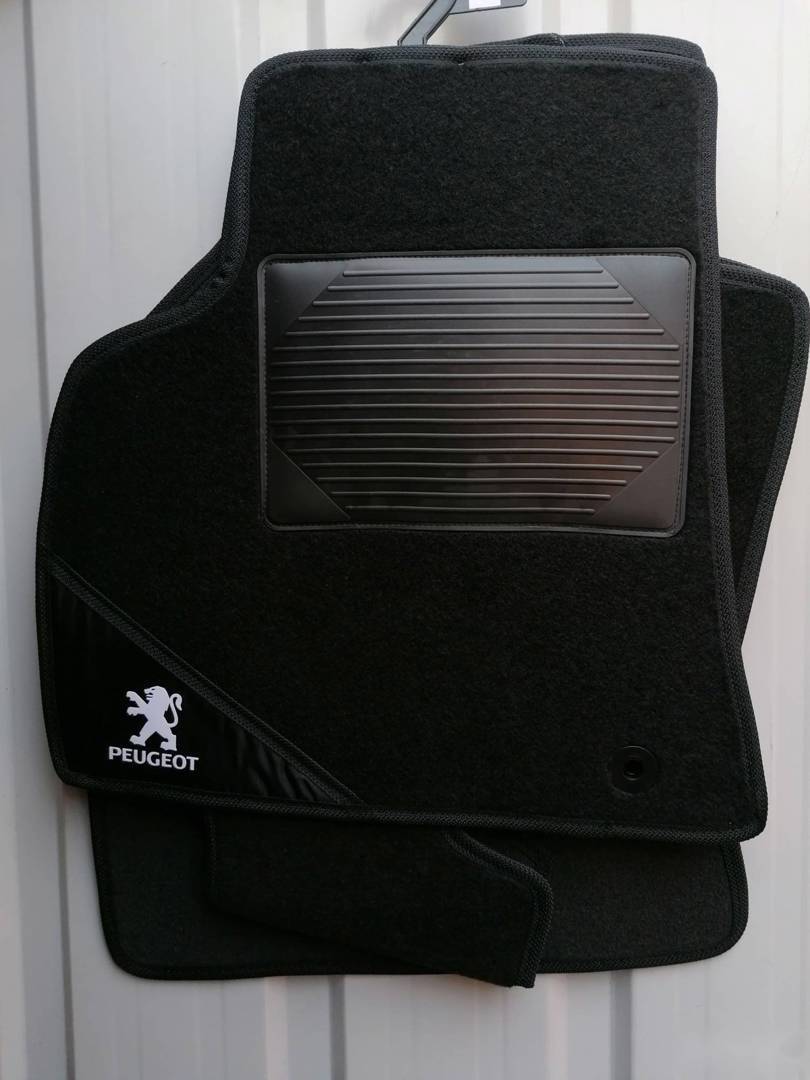Autószőnyeg — Peugeot 3008 I — gumi és textil