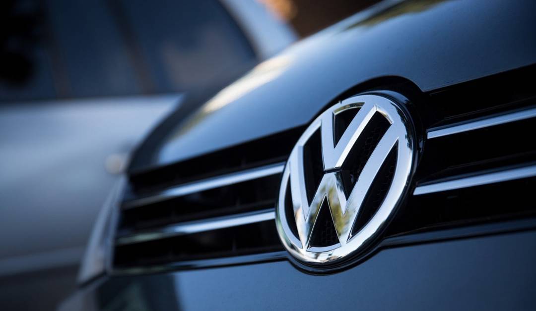 Custom-fit carpet car mats for VW Passat — by model