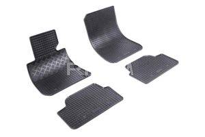 Autószőnyeg — BMW 1 E87 — gumi és textil — Subotica