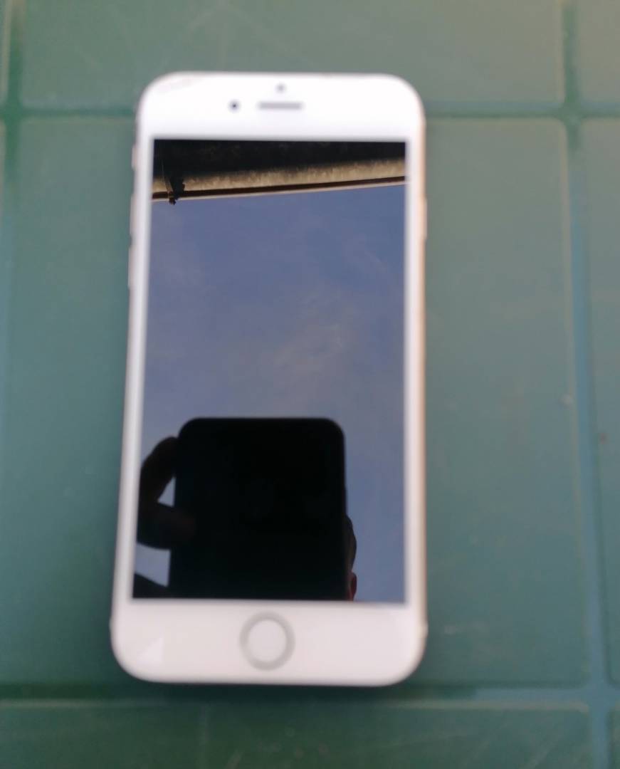 Mobitel Apple iPhone 6 (neispravan)