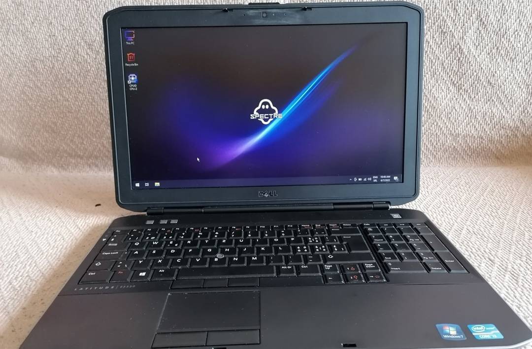Prenosnik Dell Latitude E5530 — i3 3120M, 4 GB RAM, 250 GB HDD