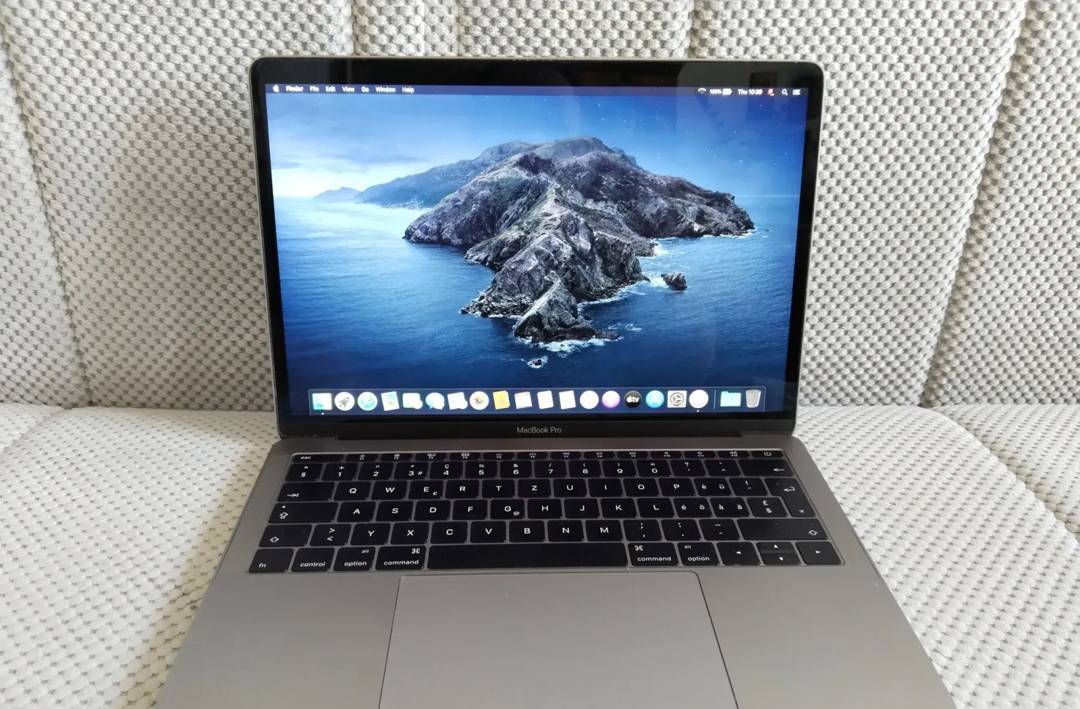 Apple MacBook Pro 13 A1708 Laptop — i5, 8 GB RAM, 250 GB SSD