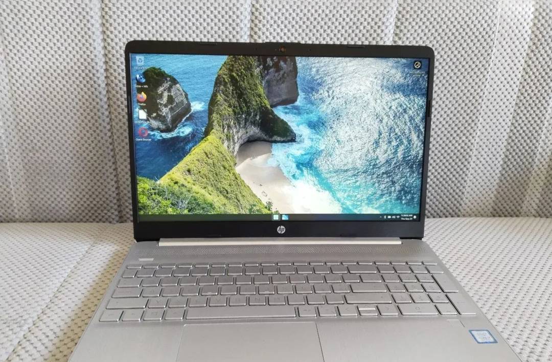 Laptop HP 15,6" — i7 8565U, 16 GB RAM, 256 GB SSD