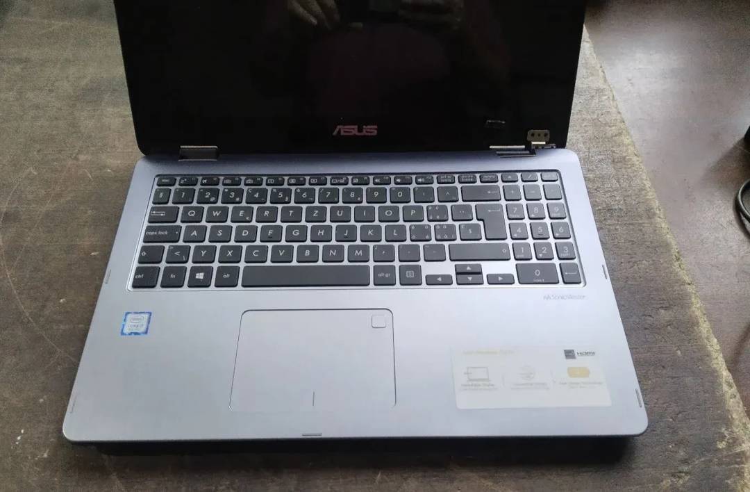 Laptop ASUS VivoBook Flip 15 TP510U (za dijelove)