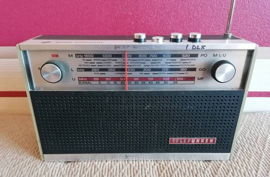 Radio Telefunken Banjo Automatic — leto 1967
