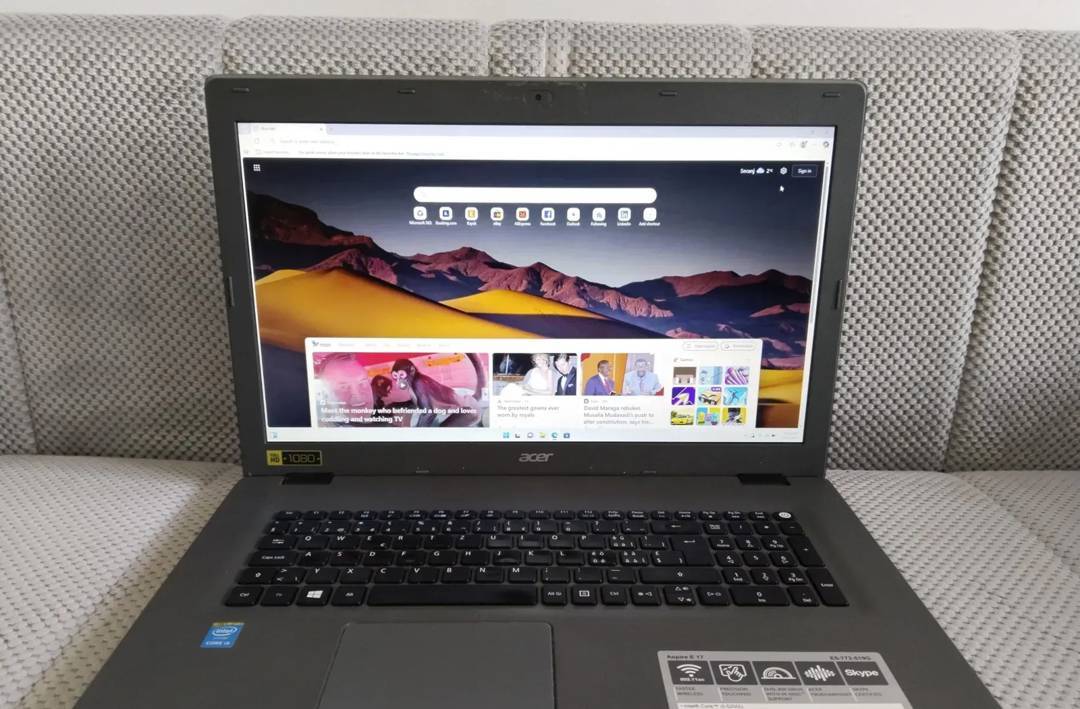 Laptop Acer Aspire E5-772 — i7 5500U, 8 GB RAM, 128 GB SSD + 1 TB HDD