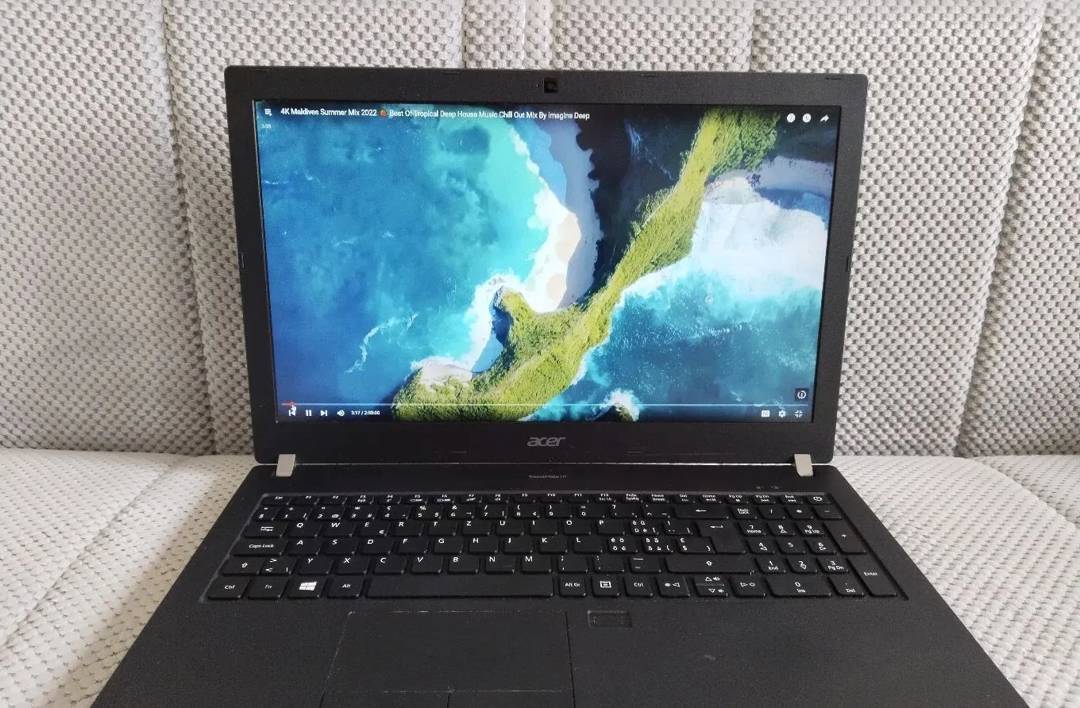Prenosnik Acer TravelMate P459-G2-M — i5 7200U, 8 GB RAM, 256 GB SSD