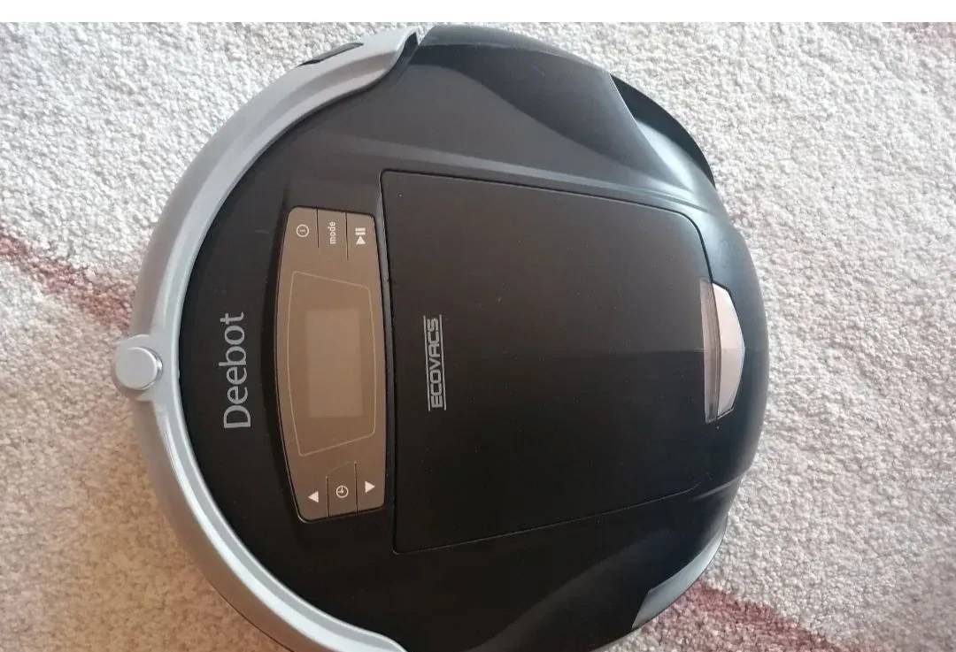Robotski usisavač Ecovacs Deebot D73