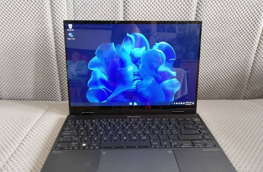 Prenosnik ASUS ZenBook 14 Flip OLED — i7 12700H, 16 GB RAM, 1 TB SSD
