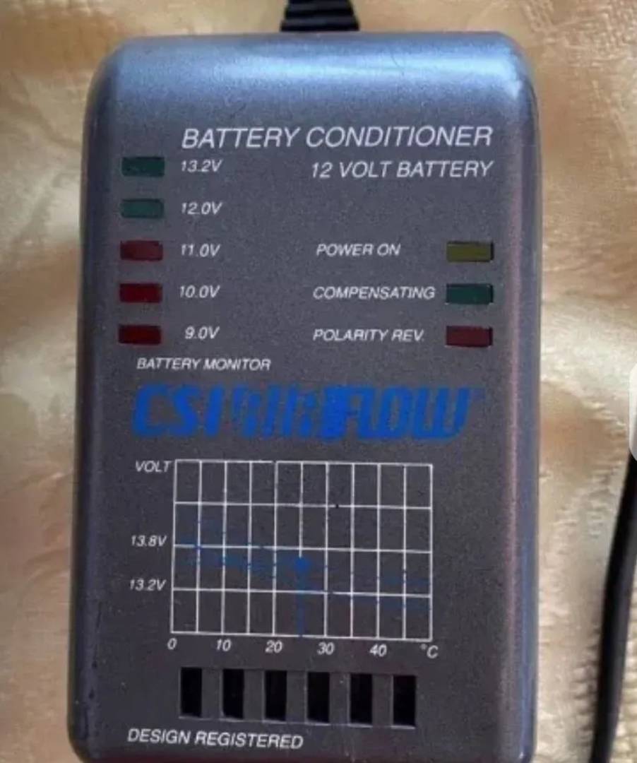 Punjač akumulatora CSI Airflow Battery Conditioner 12 V