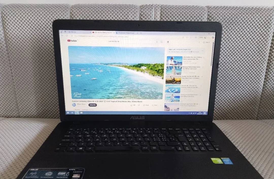 Laptop ASUS X751L — i5 4210U, 8 GB RAM, 256 GB SSD