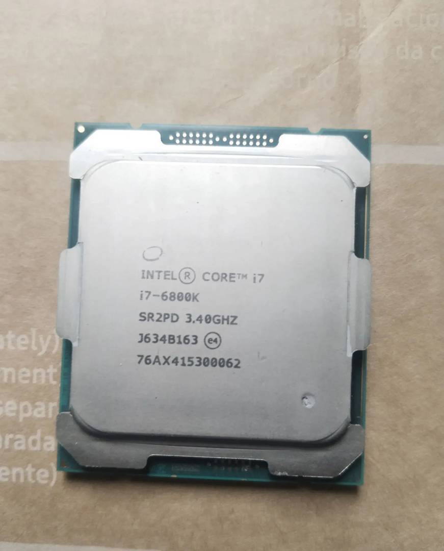 Процесор Intel Core i7-6800K