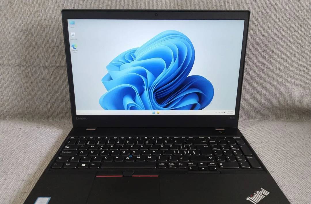 Prenosnik Lenovo ThinkPad T570 — i7 7500U, 16 GB RAM, 128 GB SSD + 650 GB HDD