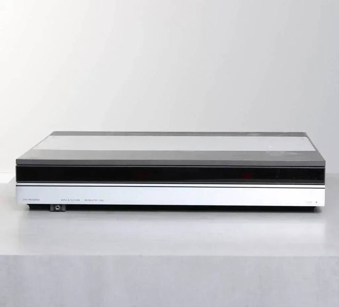 Sprejemnik Bang & Olufsen Beomaster 5500 type 2331