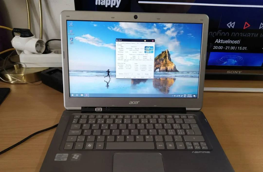 Ноутбук Acer Aspire S3-951 — i7 2637M, 4 GB RAM, 350 GB HDD