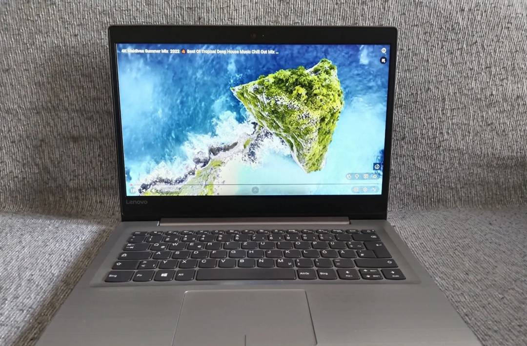 Lenovo IdeaPad 320S-14IKB laptop — Pentium 4415U, 8 GB RAM, 128 GB SSD + 1 TB