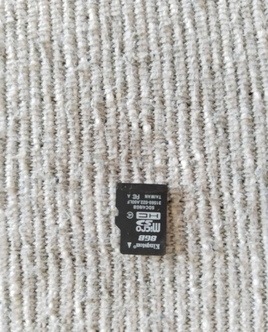 Memorijska kartica microSD 8 GB / 16 GB