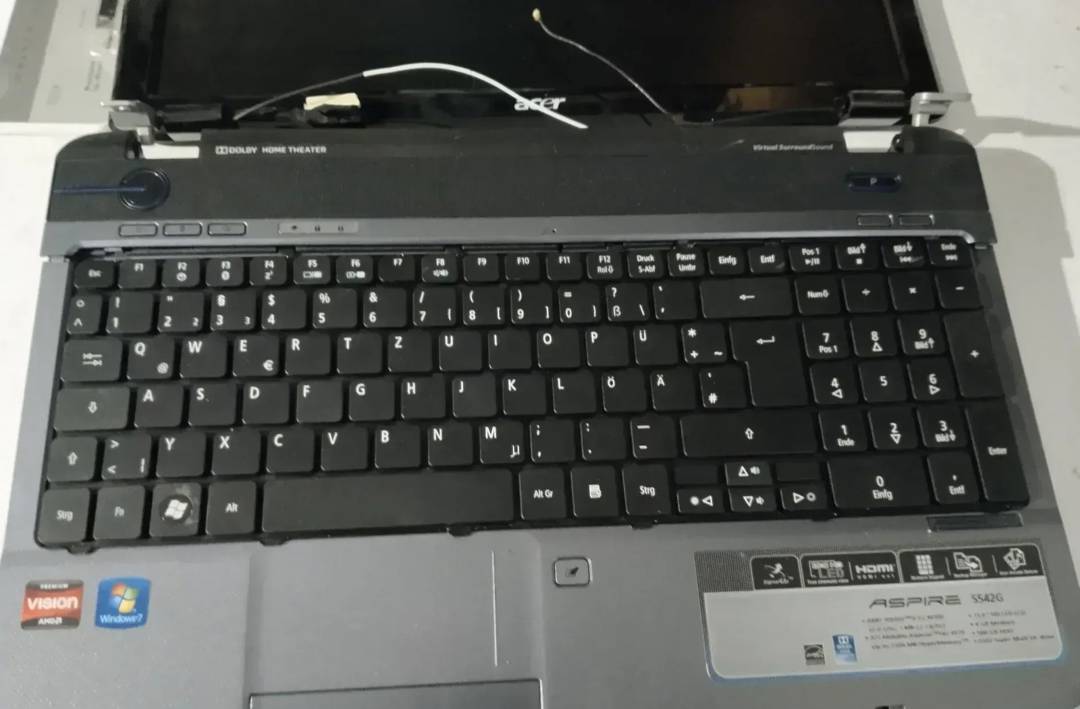 Prenosnik Acer Aspire 5542G (za dele)