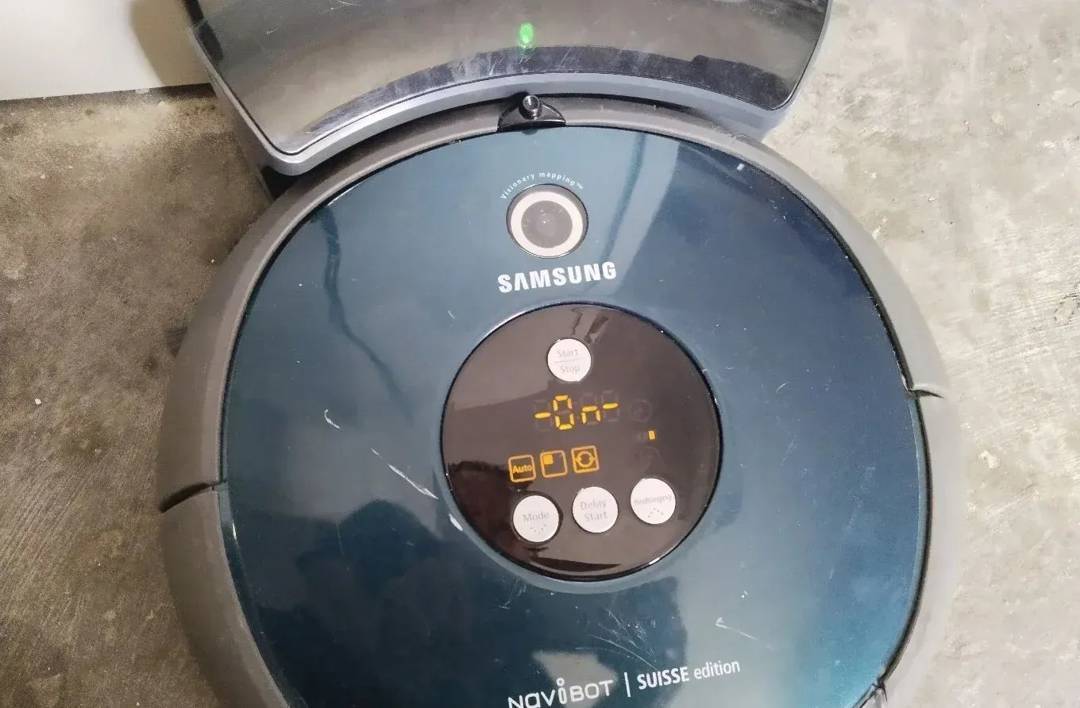 Samsung Navibot SR8828 robotporszívó