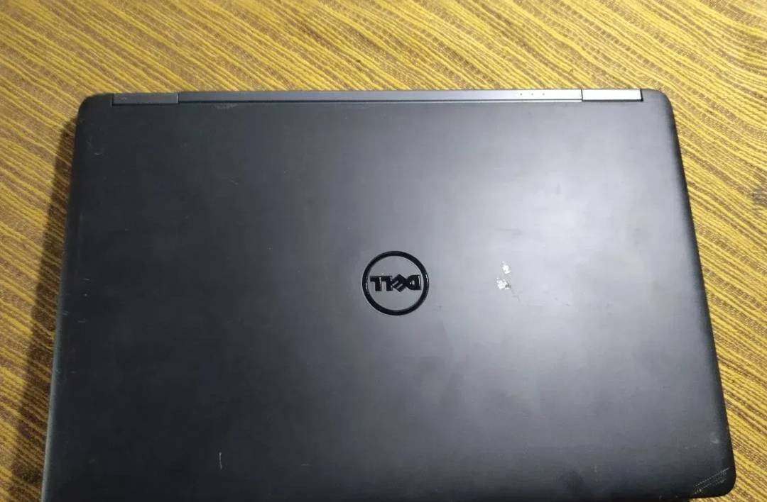 Laptop Dell Latitude E7250 (za dijelove)