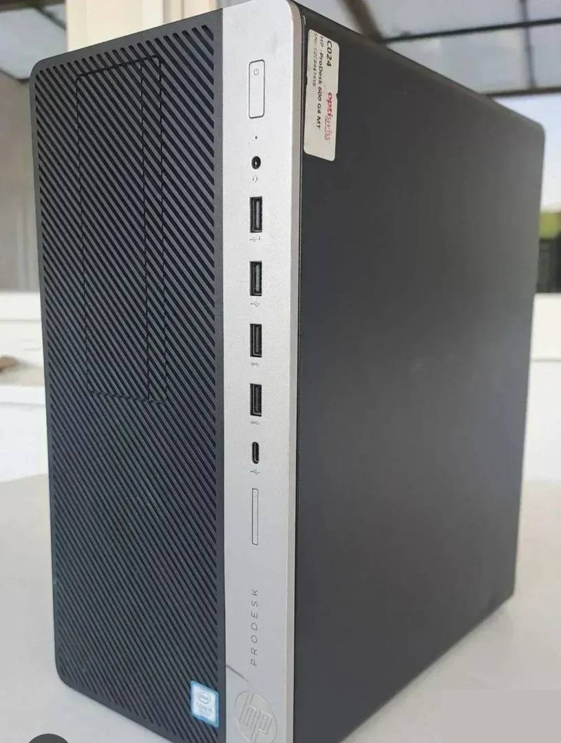 Računalnik HP EliteDesk 705 G4 MT — Ryzen 5 PRO 2400G
