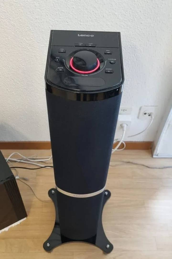 Glasbeni stolp Lenco BTT-1 — Bluetooth, FM, USB