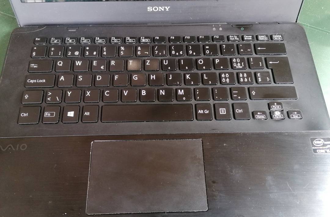 Laptop Sony VAIO SVF14A1C5E (za dijelove)
