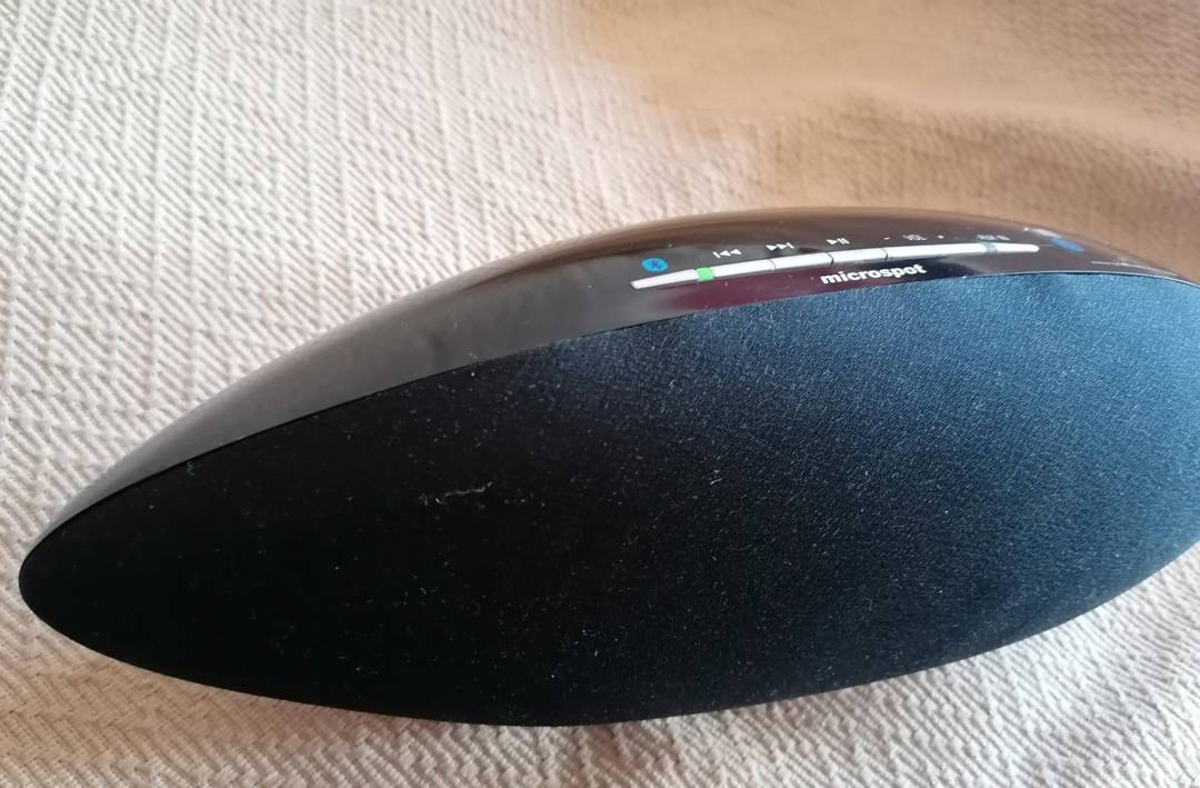Bluetooth zvočnik Microspot z vhodom Aux