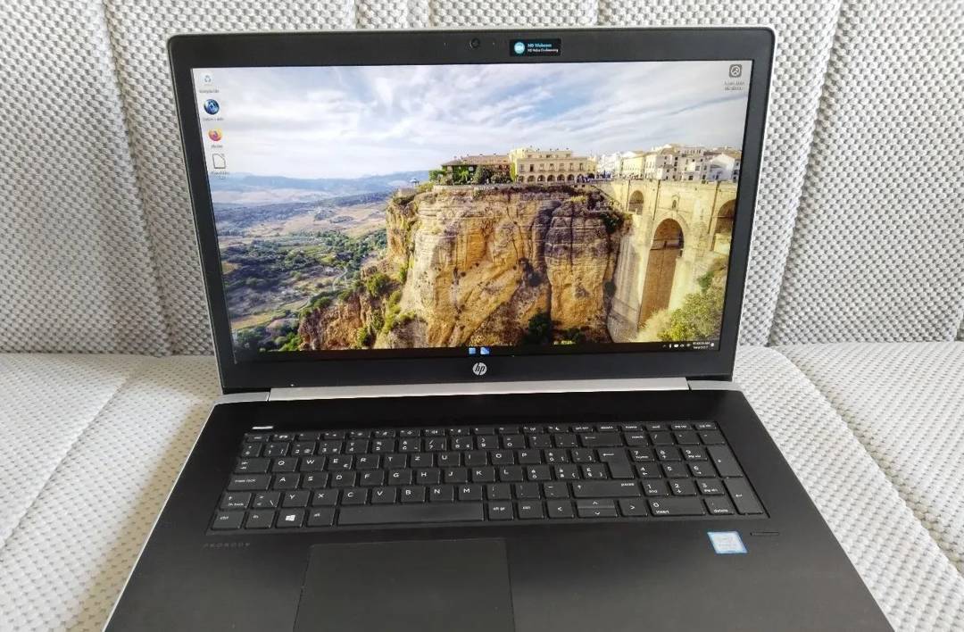 Laptop HP ProBook 470 G5 — i5 8250U, 8 GB RAM, 256 GB SSD, GeForce 930MX