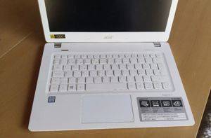 Prenosnik Acer Aspire V3-372 (nedelujoč) — Novi Sad