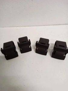 Adapteri za krovni nosač Thule SquareBar Adapter 8897 (4 kom) — Novi Sad