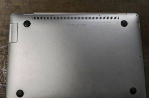 Prenosnik Apple MacBook Air A1304 (nedelujoč) — Novi Sad