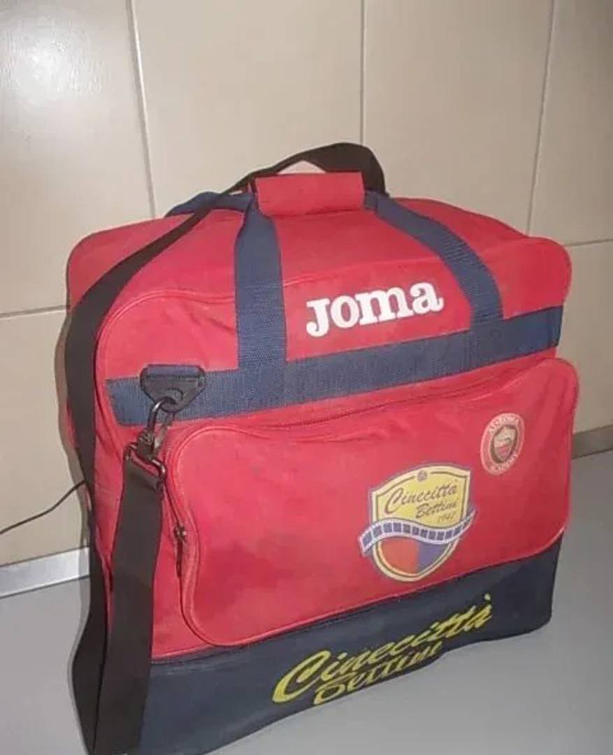Große Sporttasche Joma mit abgetrenntem Bodenfach, 50x45x29 cm
