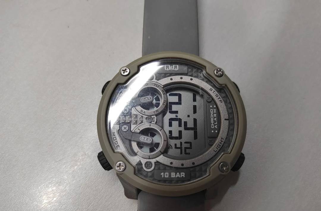 Q&Q Digital Watch, Large Display, 10 Bar
