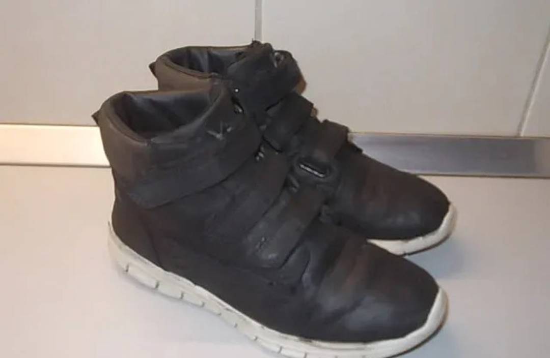 Victory high-top sneakers with Velcro, size 36
