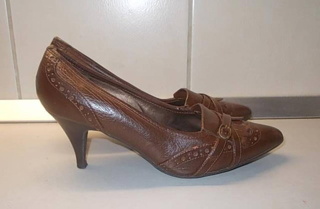 Pantofi maro de damă cu toc, mărimea 38