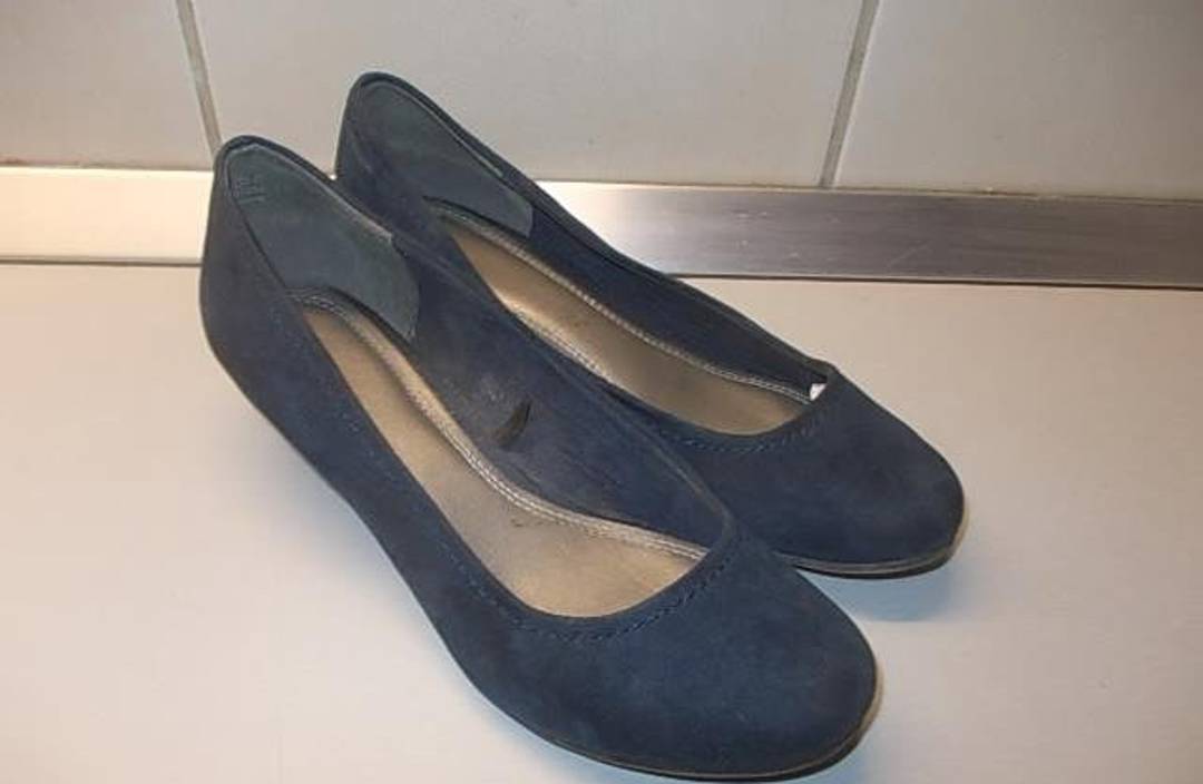 Women’s suede wedge shoes, size 36