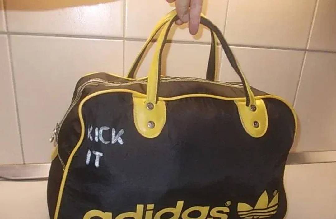 Голяма спортна чанта Adidas Originals, 50x27x26 cm