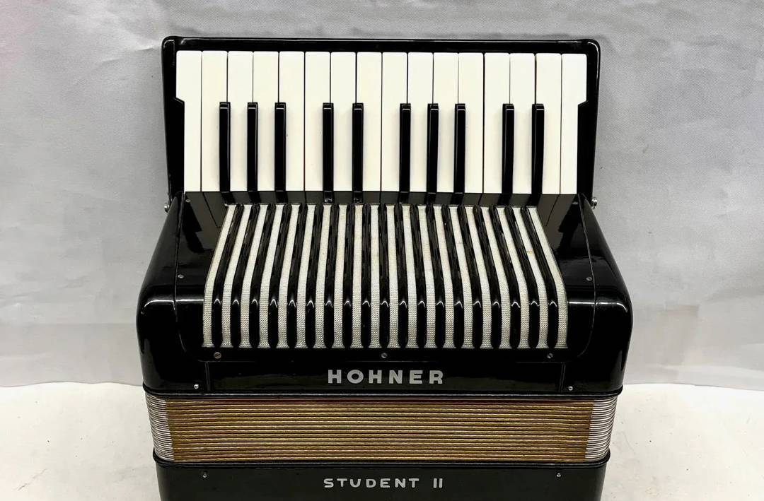 Kinderakkordeon Hohner Student II, 16 Bässe