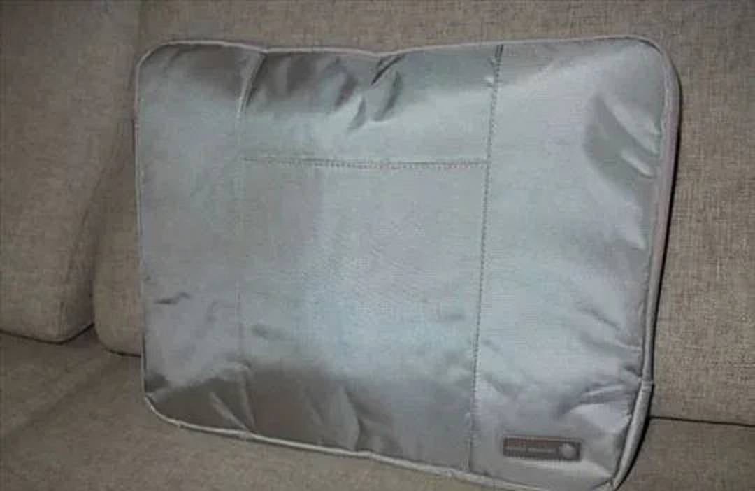 Laptop bag for laptops up to 17.3" and tablet, World Traveller, 44x35.5x12 cm