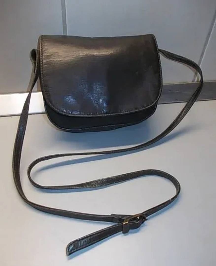 Unisex-Ledertasche zum Umhängen, 20x15x8 cm